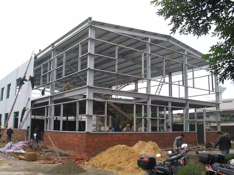 Steel structure warehouse installation
